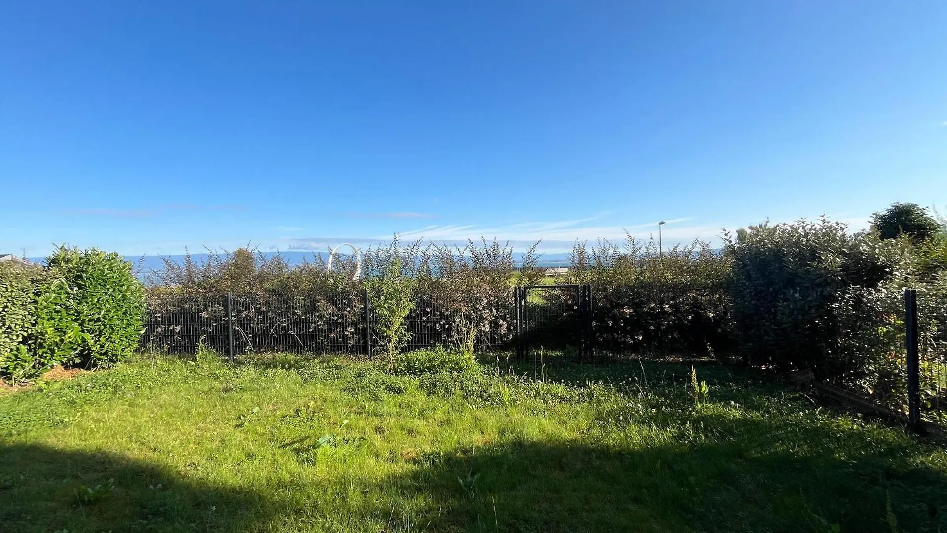 Appartement Cosy Avec Jardin Et Parking A Evian - Fr-1-498-105 0*, Эвиан-ле-Бен Франция